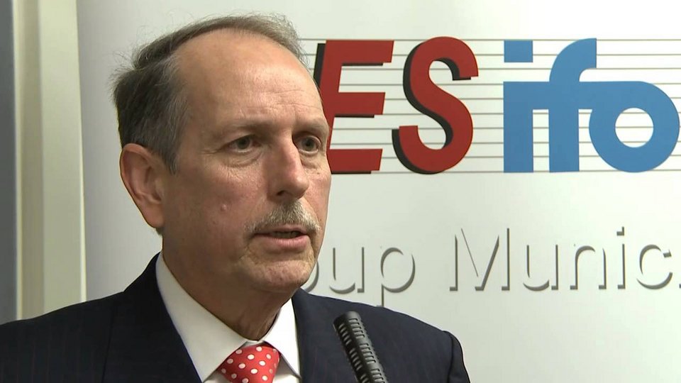 City: Ποιος είναι ο «γκουρού» δικηγόρος που θα συναντήσει ο Βαρουφάκης στις ΗΠΑ | iefimerida.gr 0