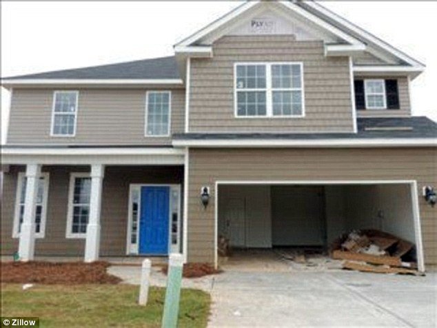 Ρωμαϊκό όργιο σε εφηβικό πάρτι – Μάνα έκανε σεξ με 18χρονο και 16χρονο φίλους της κόρης της [εικόνες] | iefimerida.gr 2