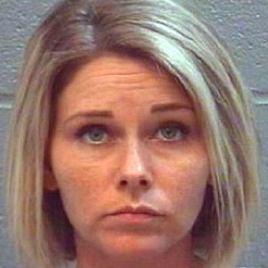 Ρωμαϊκό όργιο σε εφηβικό πάρτι – Μάνα έκανε σεξ με 18χρονο και 16χρονο φίλους της κόρης της [εικόνες] | iefimerida.gr 1