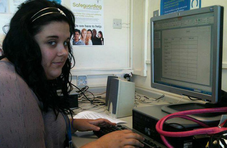 Η σπαρακτική κραυγή 20χρονης που έχασε 114 κιλά εξαιτίας της νόσου του Κρον [εικόνες] | iefimerida.gr 2