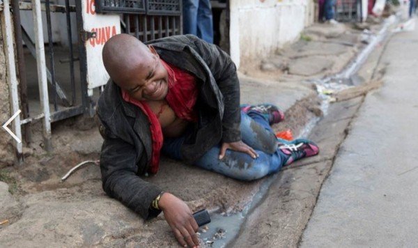 Σοκάρει η άγρια ρατσιστική δολοφονία σε πόλη της Νοτίου Αφρικής [σκληρές εικόνες] | iefimerida.gr 3