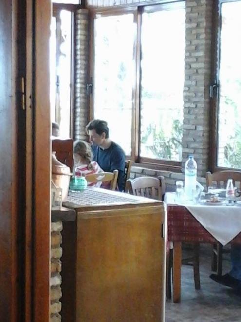 Δείτε πού πέρασε το Πάσχα ο Σάκης Ρουβάς [εικόνες] | iefimerida.gr 3