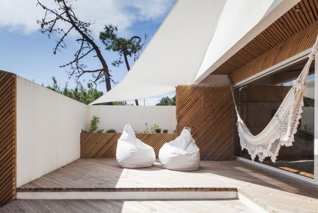 Αιώρες, ξαπλώστρες και θαλασσινός αέρας - Και όμως αυτό το διαμάντι βρίσκεται στο κέντρο της πόλης [εικόνες]   | iefimerida.gr 2