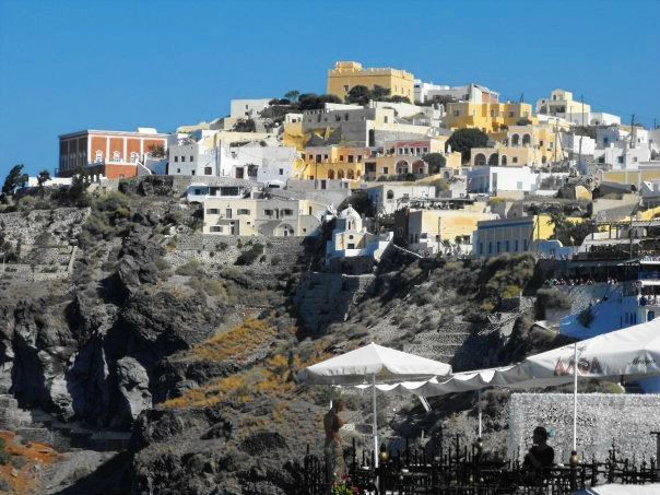 Αμερικανικό ταξιδιωτικό site αποθεώνει τη Σαντορίνη: Το νησί του παραδείσου [εικόνες] | iefimerida.gr 3