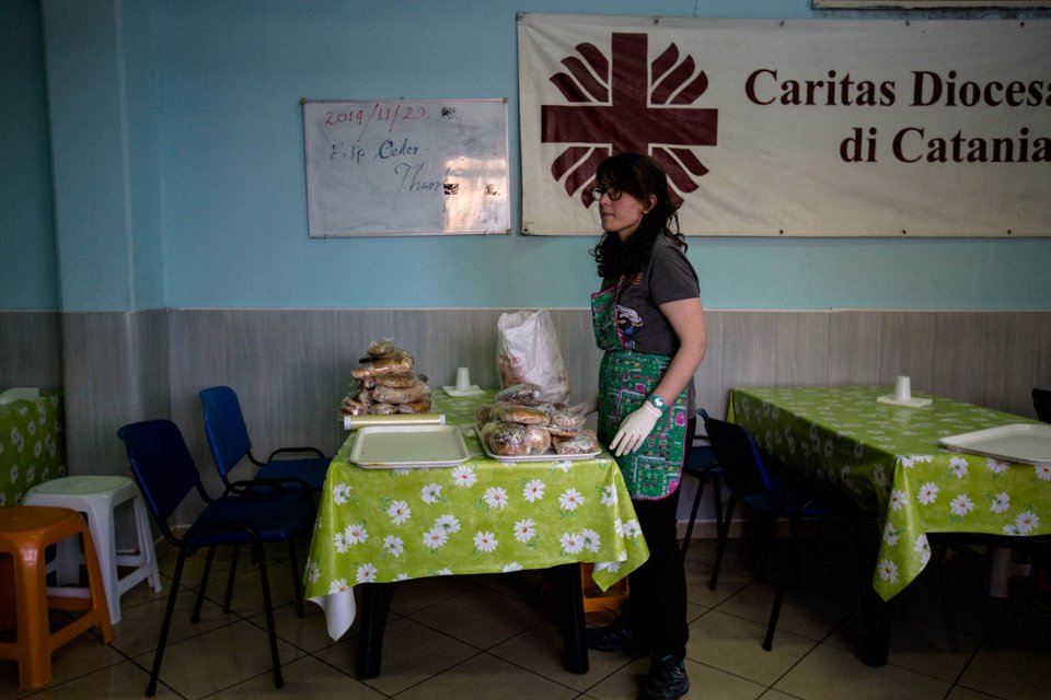 Οι πληγές της Σικελίας από τους χιλιάδες πρόσφυγες –Ανησυχία και απόγνωση [εικόνες] | iefimerida.gr 1