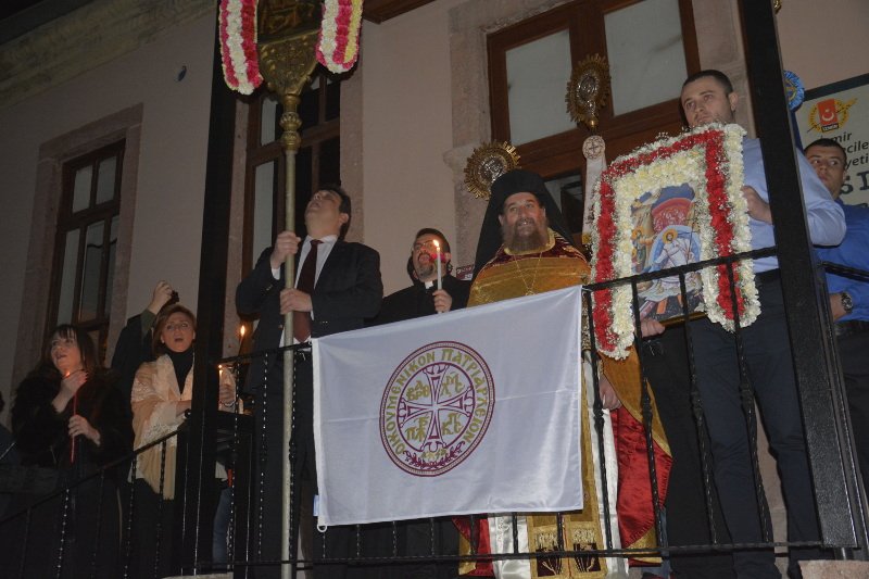 Με δάκρυα γιόρτασαν την Ανάσταση στη Σμύρνη: Η πρώτη μετά τη Μικρασιατική Καταστροφή [εικόνες] | iefimerida.gr 1