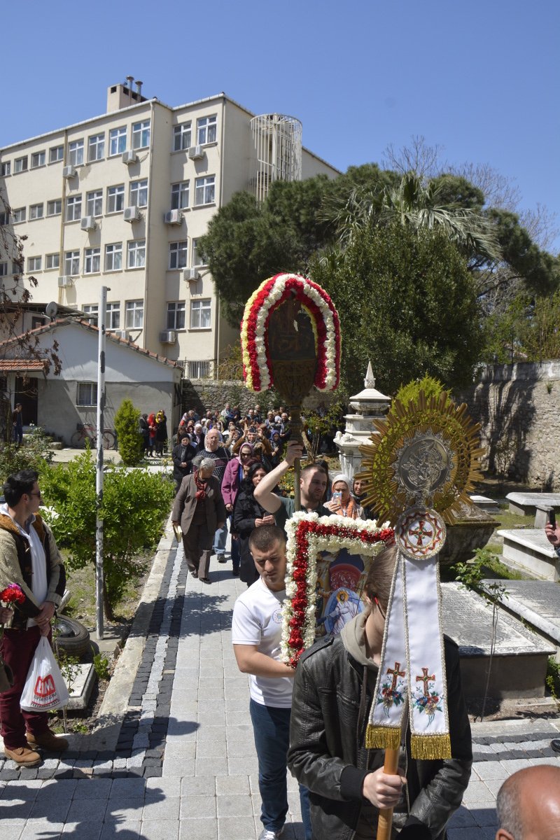 Με δάκρυα γιόρτασαν την Ανάσταση στη Σμύρνη: Η πρώτη μετά τη Μικρασιατική Καταστροφή [εικόνες] | iefimerida.gr 4