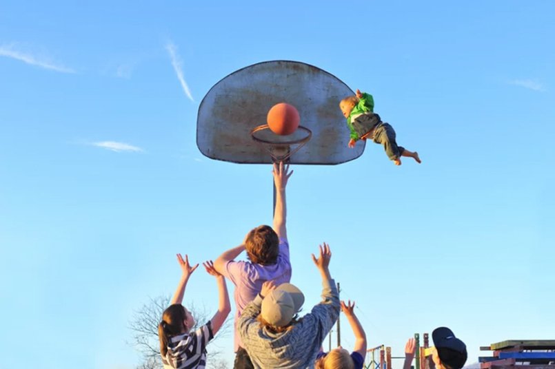 Ενας μικρός σούπερ ήρωας -Παιδί με σύνδρομο Ντάουν «πετάει» χάρη στην έμπνευση του πατέρα του [εικόνες] | iefimerida.gr 8