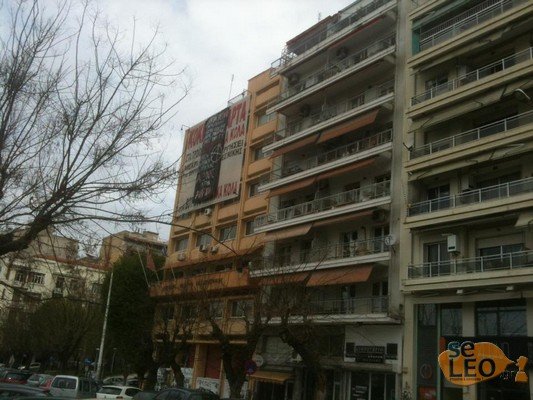 Θεσσαλονίκη: Κατάληψη στο Εργατικό Κέντρο από αντιεξουσιαστές [εικόνες] | iefimerida.gr 0