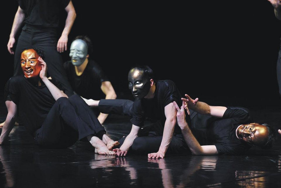 Τι είναι και τι φαίνεται: Μια καταιγιστική και ονειρική χορογραφία [εικόνες & βίντεο] | iefimerida.gr 1