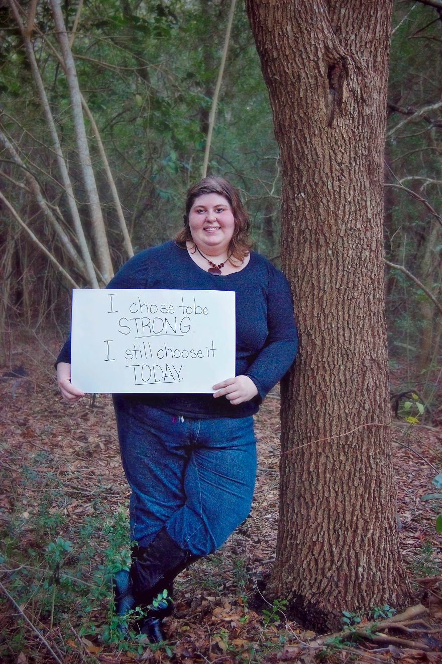 Λόγια πόνου και δύναμης – Νεαρή διηγείται βουβά τον βιασμό της για να αφυπνίσει τις γυναίκες [εικόνες]  | iefimerida.gr 10