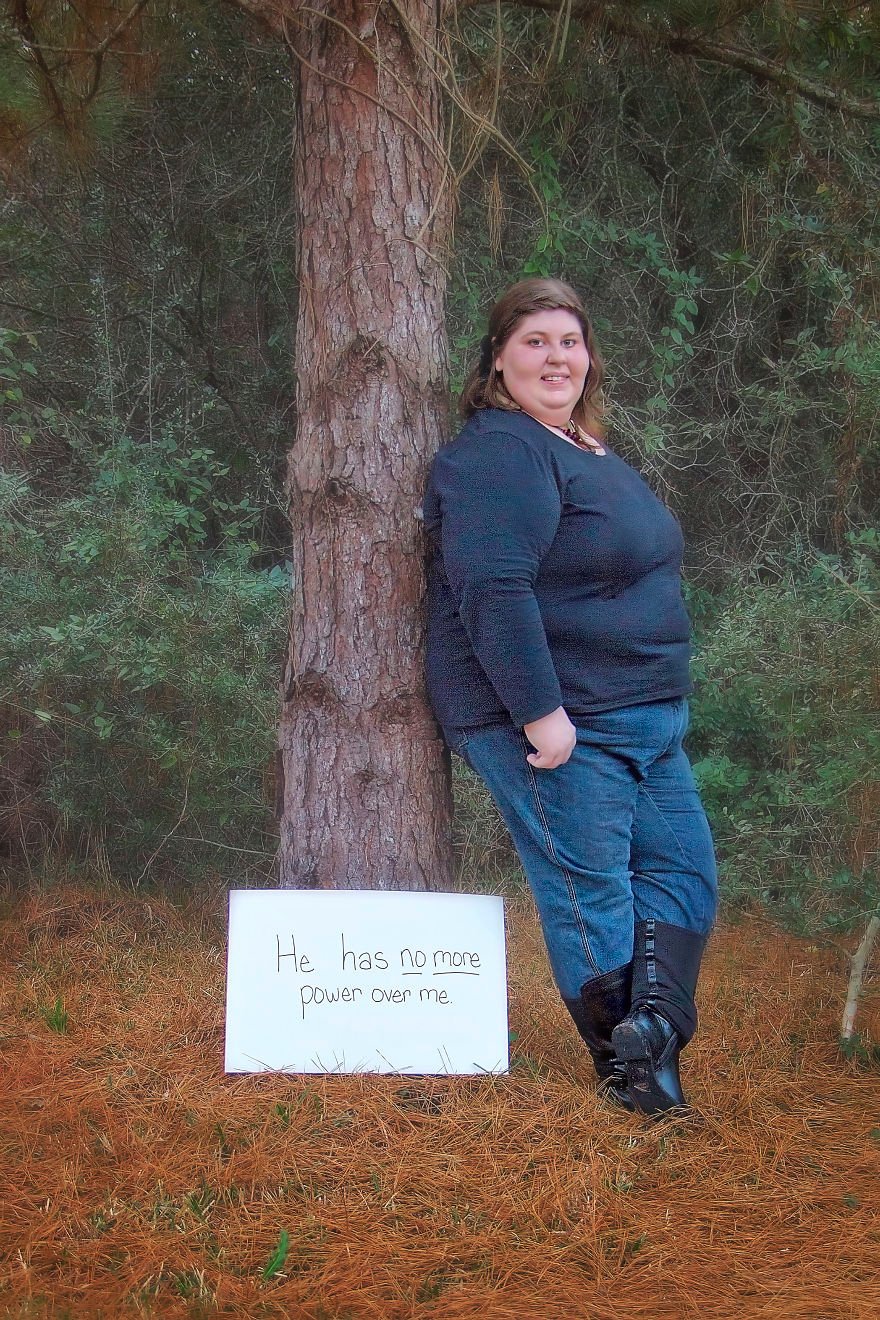 Λόγια πόνου και δύναμης – Νεαρή διηγείται βουβά τον βιασμό της για να αφυπνίσει τις γυναίκες [εικόνες]  | iefimerida.gr 11