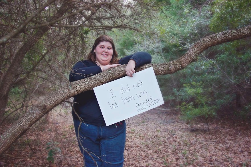 Λόγια πόνου και δύναμης – Νεαρή διηγείται βουβά τον βιασμό της για να αφυπνίσει τις γυναίκες [εικόνες]  | iefimerida.gr 13