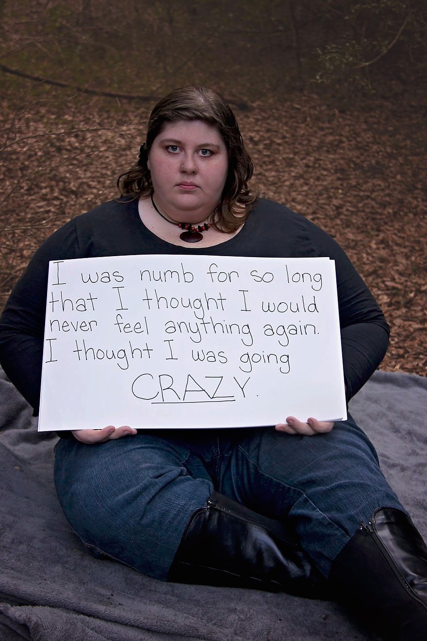 Λόγια πόνου και δύναμης – Νεαρή διηγείται βουβά τον βιασμό της για να αφυπνίσει τις γυναίκες [εικόνες]  | iefimerida.gr 2