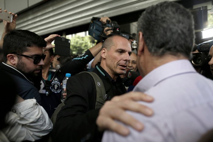 Ο Βαρουφάκης είπε στους εφοριακούς να κάνουν ησυχία [εικόνες] | iefimerida.gr 1