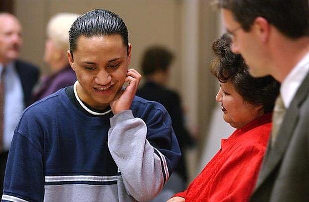 Ο 12χρονος που άφησε έγκυο την 34χρονη καθηγήτριά του μιλάει για το δύσκολο γάμο τους [εικόνες] | iefimerida.gr 5