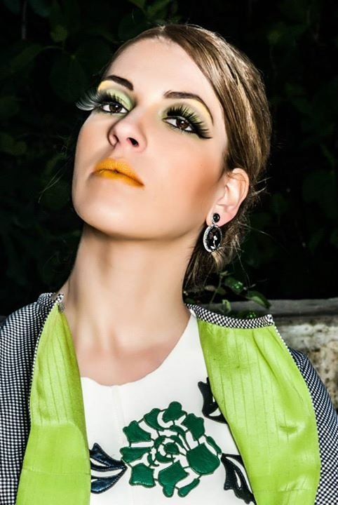  Φοιτήτρια ιατρικής και ανερχόμενο μοντέλο: Ποια είναι η νεαρή στο Προεδρικό Μέγαρο με το καυτό μίνι και τις κόκκινες γόβες [εικόνες] | iefimerida.gr 8