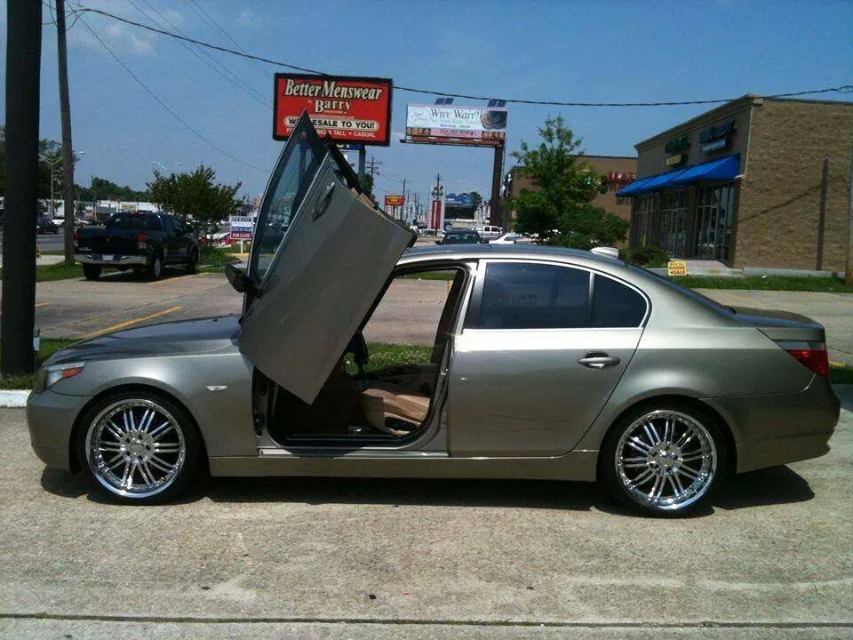 Αυτή είναι η μητέρα της μικρής Αννυς -Προκλητικές πόζες, τσιγαριλίκια και πανάκριβες BMW [εικόνες] | iefimerida.gr 14