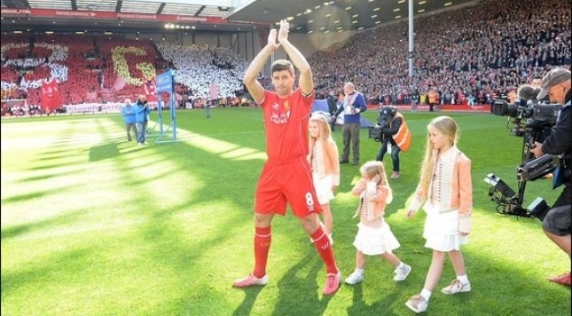 Συγκλονιστικό «αντίο» στον Στίβεν Τζέραρντ από την Λίβερπουλ στο «Ανφιλντ» [εικόνες & βίντεο] | iefimerida.gr 6