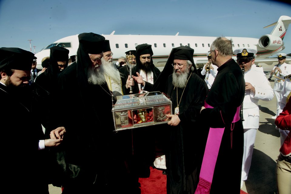 Η Αθήνα υποδέχθηκε τα ιερά λείψανα της Αγίας Βαρβάρας με τιμές αρχηγού κράτους [εικόνες] | iefimerida.gr 5