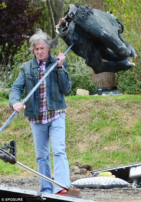 Ο Τζέρεμι Κλάρκσον επιστρέφει στις κάμερες: Ιδια ομάδα, νέο όνομα εκπομπής [εικόνες] | iefimerida.gr 11