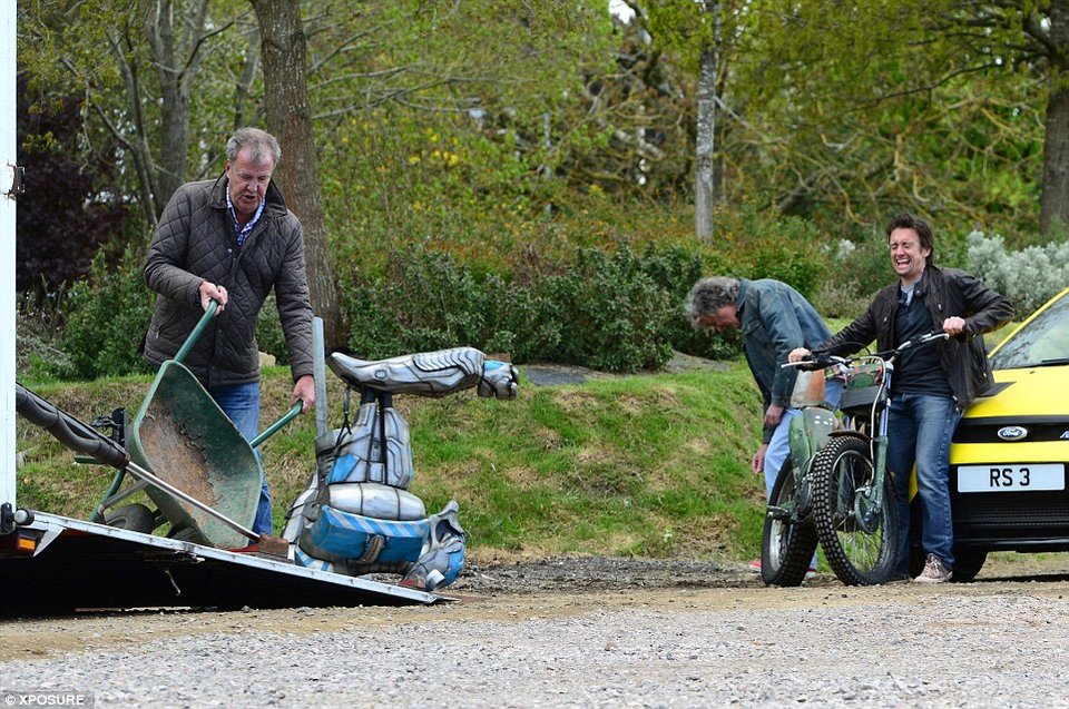 Ο Τζέρεμι Κλάρκσον επιστρέφει στις κάμερες: Ιδια ομάδα, νέο όνομα εκπομπής [εικόνες] | iefimerida.gr 7
