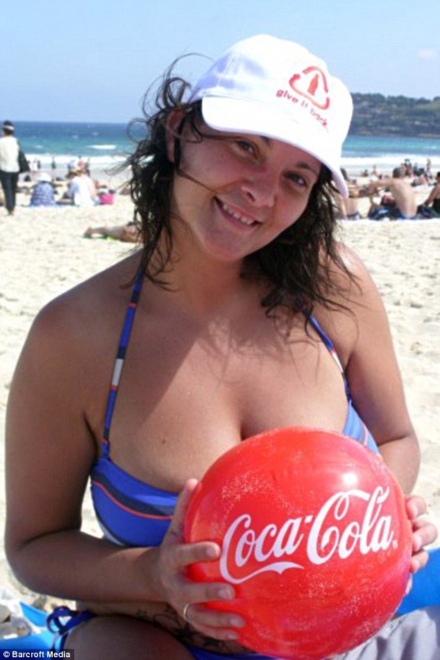 «Το pole dancing μου άλλαξε τη ζωή: Εχασα 38 κιλά, γλίτωσα από την κατάθλιψη» [εικόνες] | iefimerida.gr 1