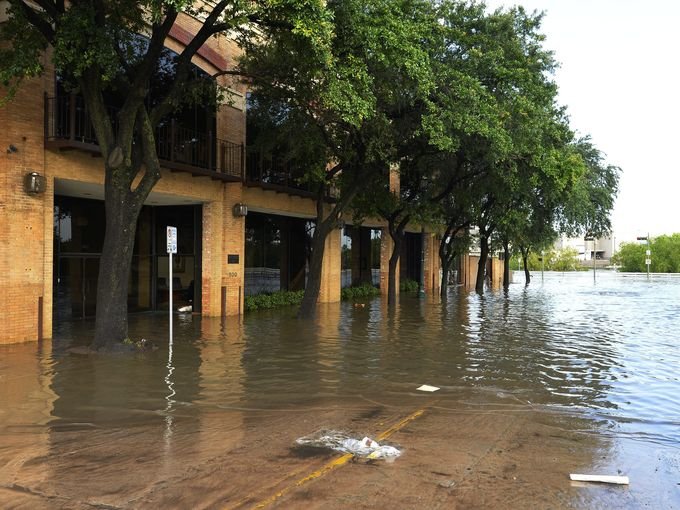 Βιβλική καταστροφή στο Τέξας από την κακοκαιρία -15 οι νεκροί, τουλάχιστον 30 οι αγνοούμενοι [εικόνες] | iefimerida.gr 1