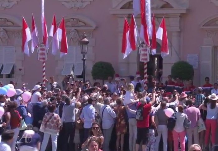 Ζακ και Γκαμπριέλα - Βαφτίστηκαν τα βασιλικά μωρά του Μονακό [εικόνες]  | iefimerida.gr 6