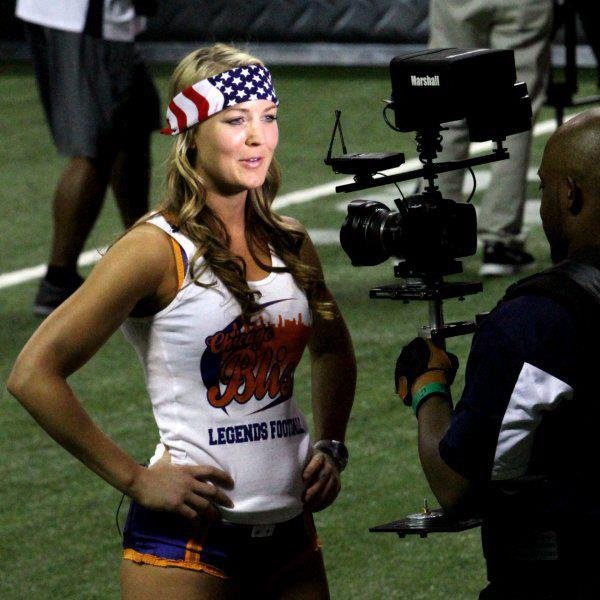 Αυτή είναι η «ιδανική» γυναίκα - Αθλήτρια, κορμάρα και πίνει... μπύρα! [βίντεο] | iefimerida.gr 0