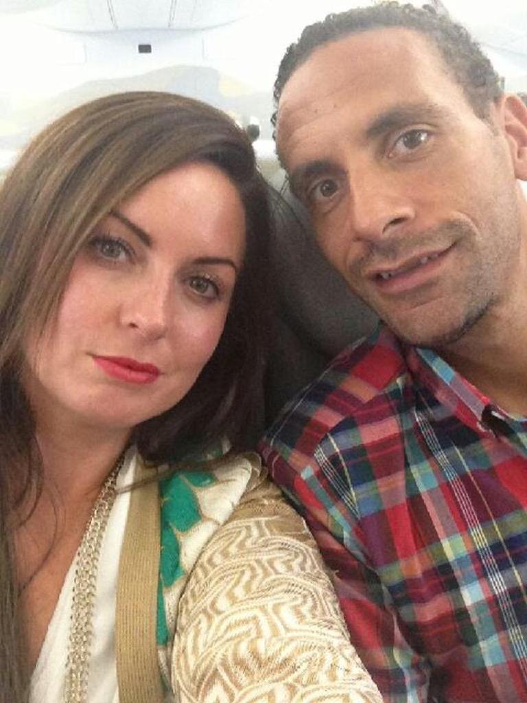 Πέθανε από καρκίνο γυναίκα διάσημου ποδοσφαιριστή: «Εχασα το άλλο μισό μου...» δήλωσε [εικόνες] | iefimerida.gr 1