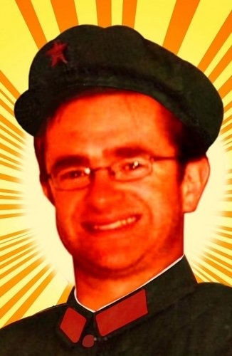 Ο δημοσιογράφος που γράφει για τους 12 που διέλυσαν την Ελλάδα [εικόνες] | iefimerida.gr 1