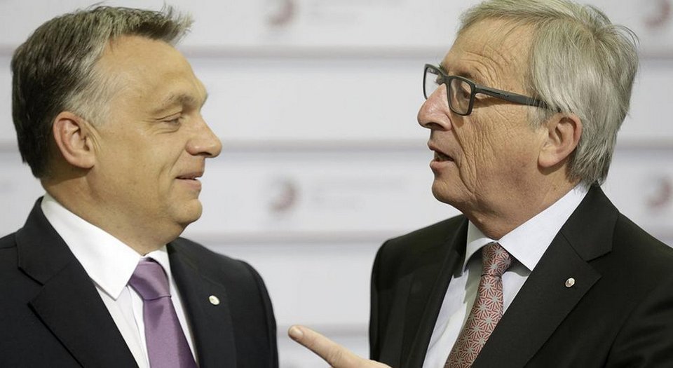 Το backstage της Συνόδου στη Ρίγα: Ο διαχυτικός Γιούνκερ, τα πειράγματα με τις γραβάτες, τα γέλια Τσίπρα-Μέρκελ και μια ξανθιά θεά [εικόνες & βίντεο] | iefimerida.gr 8