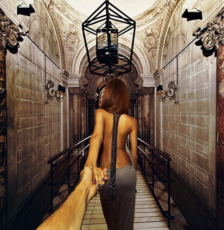 Η μυστηριώδης μούσα που δείχνει στις φωτογραφίες μόνο πλάτη, πάει Ινδία - Ενα φωτογραφικό άλμπουμ μαγεία [εικόνες] | iefimerida.gr 11