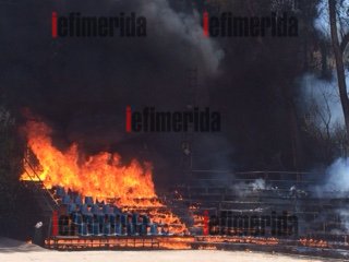 Πυρκαγιά κατέκαψε τη Ρεματιά στο Χαλάνδρι -Στάχτες το θέατρο [εικόνες & βίντεο] | iefimerida.gr 2