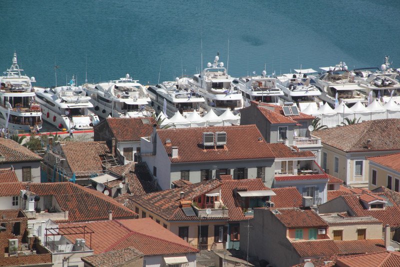 Ναύπλιο, όπως λέμε Μονακό: «Μποτιλιάρισμα» στη μαρίνα -60 γιοτ πλωτά παλάτια εντυπωσίασαν [εικόνες]  | iefimerida.gr 6