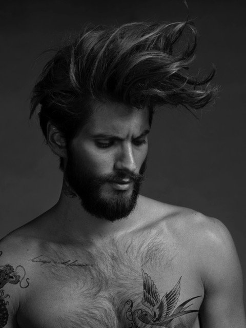 Λιώνει για χάρη του η διεθνής μόδα: Ο καλλονός personal trainer της Αθήνας που διαπρέπει και στις πασαρέλες [εικόνες] | iefimerida.gr 5