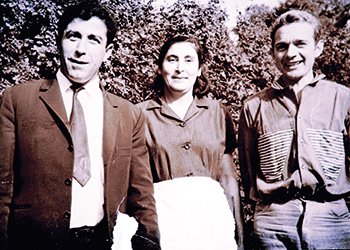 Αποκάλυψη-σοκ της οικονόμου του Ωνάση: Η Τζάκι έστειλε τον Αλέξανδρο στο θάνατο [εικόνες] | iefimerida.gr 0