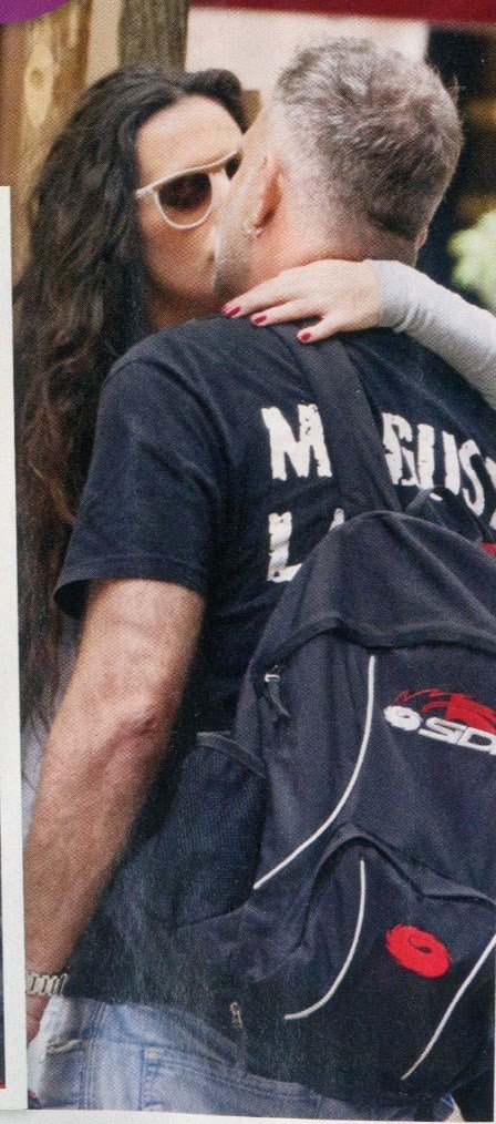 Αυτή είναι η νέα καυτή σύντροφος του Πασχάλη Τσαρούχα -Την γνώρισε μέσω Facebook [εικόνες] | iefimerida.gr 2