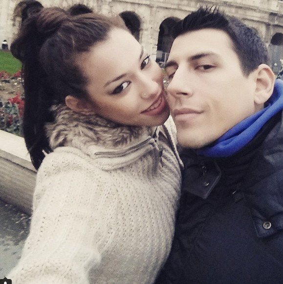 Μύκονος: Αδειασαν 15 σαμπάνιες στο σώμα της Μις Θράκη  -Η προκλητική απάντηση στο κράξιμο [βίντεο & εικόνες] | iefimerida.gr 4