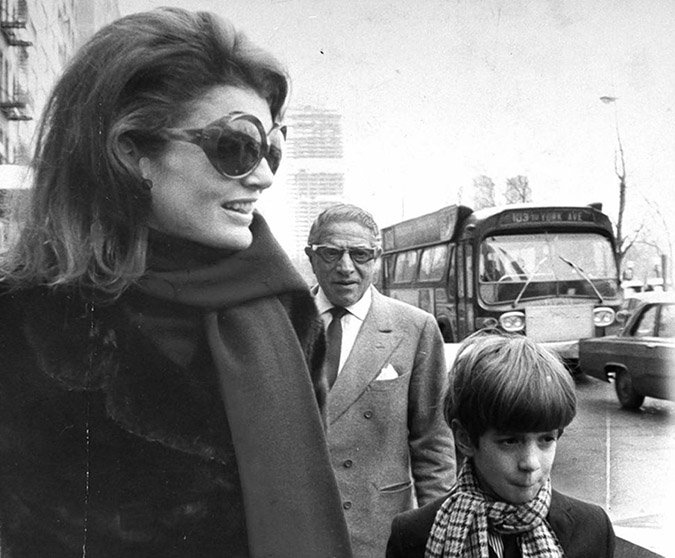 Αποκάλυψη-σοκ της οικονόμου του Ωνάση: Η Τζάκι έστειλε τον Αλέξανδρο στο θάνατο [εικόνες] | iefimerida.gr 9