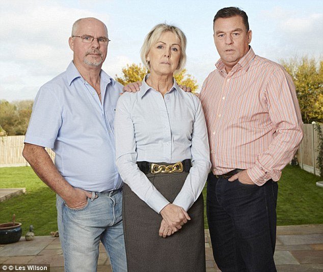 Η αδερφή του Αλεξάντερ Μακ Κουίν εξομολογείται: Νιώθω ένοχη για τη σεξουαλική κακοποίησή του [εικόνες] | iefimerida.gr 1