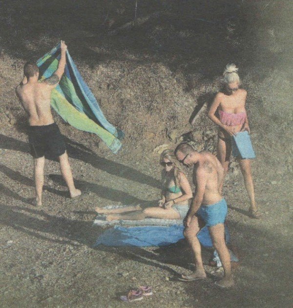 Η Μις Τουρισμός, πρώην του Κασιδιάρη, περιμένει παιδί με τον «βασιλιά των τσιγγάνων» στη Λάρισα [εικόνες] | iefimerida.gr 11