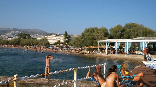 Οι 8 διασημότερες παραλίες της Αττικής [εικόνες] | iefimerida.gr 1