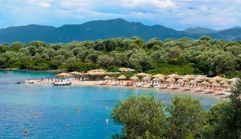 Οι Σεϋχέλλες της Ελλάδας: Τα άγνωστα νησάκια με τα τιρκουάζ νερά, 1,5 ώρα από την Αθήνα [εικόνες & βίντεο] | iefimerida.gr 5