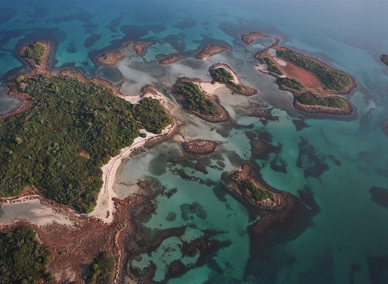 Οι Σεϋχέλλες της Ελλάδας: Τα άγνωστα νησάκια με τα τιρκουάζ νερά, 1,5 ώρα από την Αθήνα [εικόνες & βίντεο] | iefimerida.gr 1