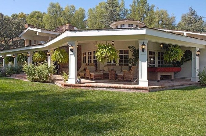 H νέα τρέλα της Μάιλι Σάιρους – Δείτε τι αγόρασε με 4 εκατομμύρια δολάρια [εικόνες]  | iefimerida.gr 3