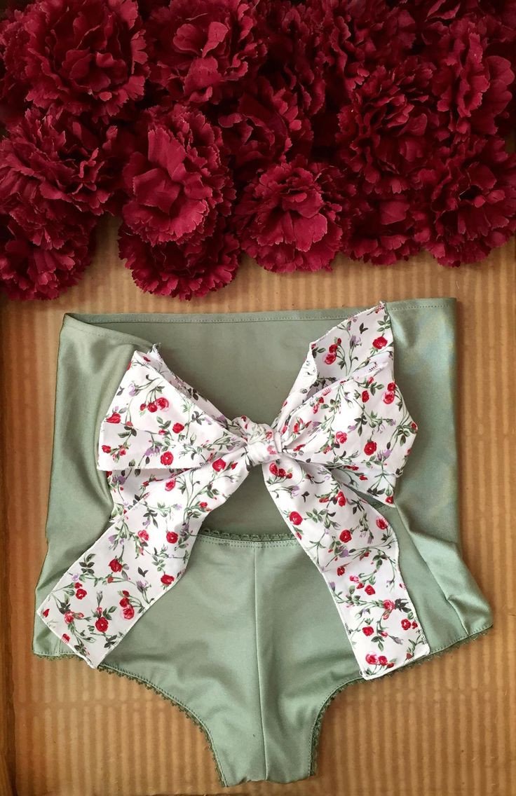 Madame Shou Shou: Τα μαγιό που ψάχνουν σαν τρελές όλες οι γυναίκες -Φέτος έχουν τους πιο μεγάλους φιόγκους που είχαν ποτέ [εικόνες] | iefimerida.gr 2