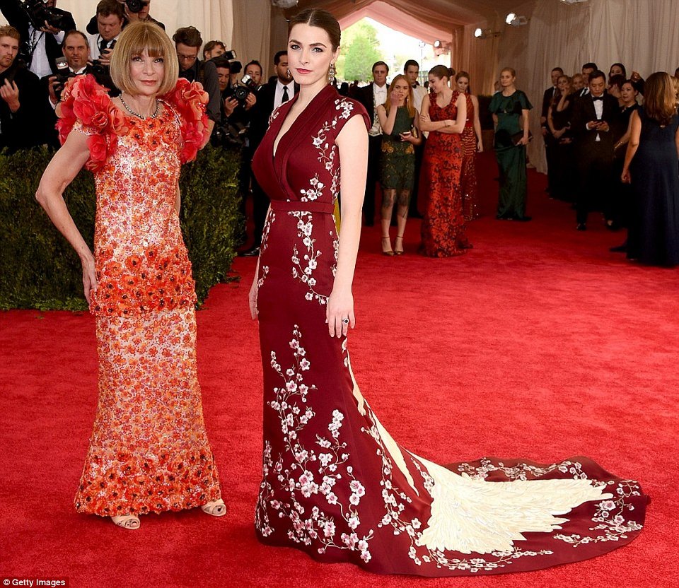 Κιτσαριό και σέξι ντυσίματα -Το Χόλιγουντ στο Met Gala 2015 [εικόνες] | iefimerida.gr 2