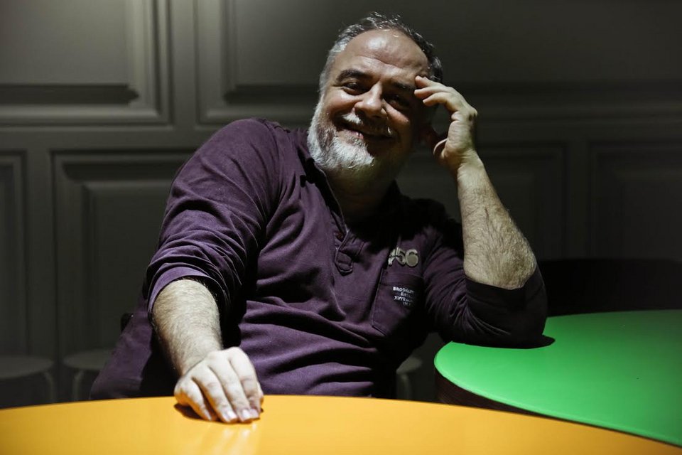 Μια νέα, λιγότερο αφελής αθωότητα: Ο Θωμάς Μοσχόπουλος για τη νέα σεζόν στο θέατρο Πόρτα | iefimerida.gr 1